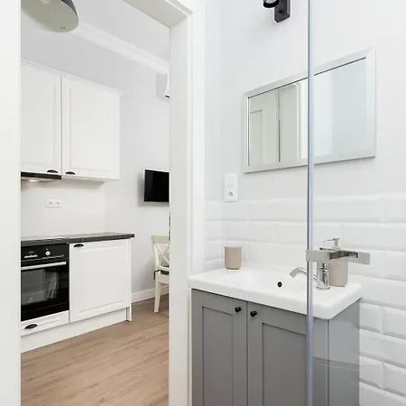Apartment Velvet Latte Studio with Balcony&AC - Kazimierz *