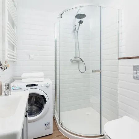 Velvet Latte Studio with Balcony&AC - Kazimierz Apartment *